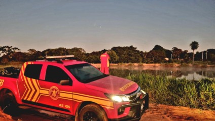A vítima desapareceu no sábado (13) quando tomava banho com.amigos. - Divulgação/Corpo de Bombeiros