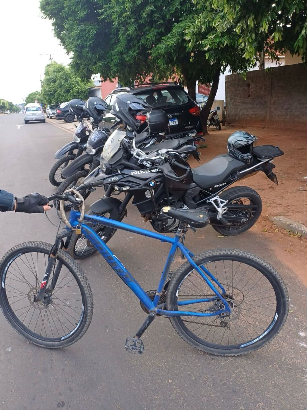 Em ação rápida, Getam recupera bicicleta furtada e prende em flagrante autor de furto. - Foto: Divulgação/Polícia Militar