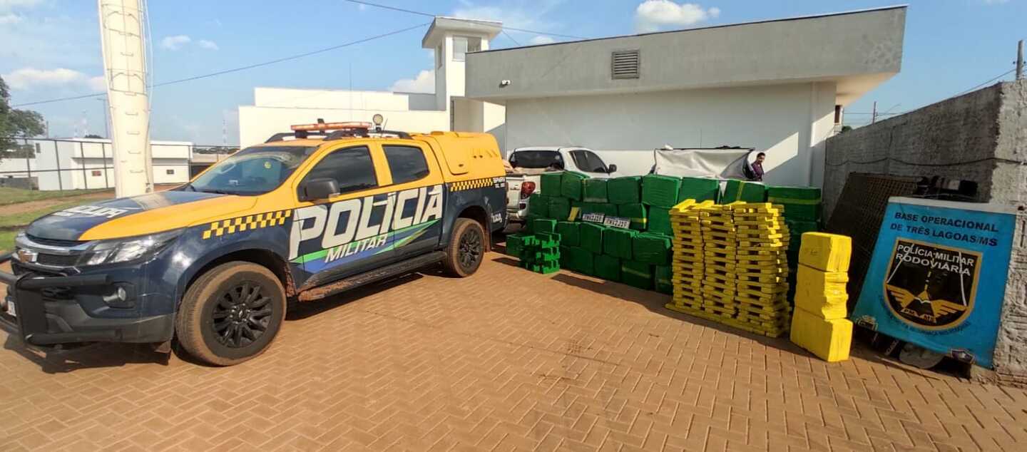 Carro teria sido roubado no estado do Paraná - FOTO: Divulgação/PMR