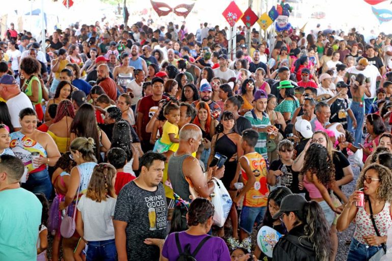 CARNAVAL > propício para importunação sexual.