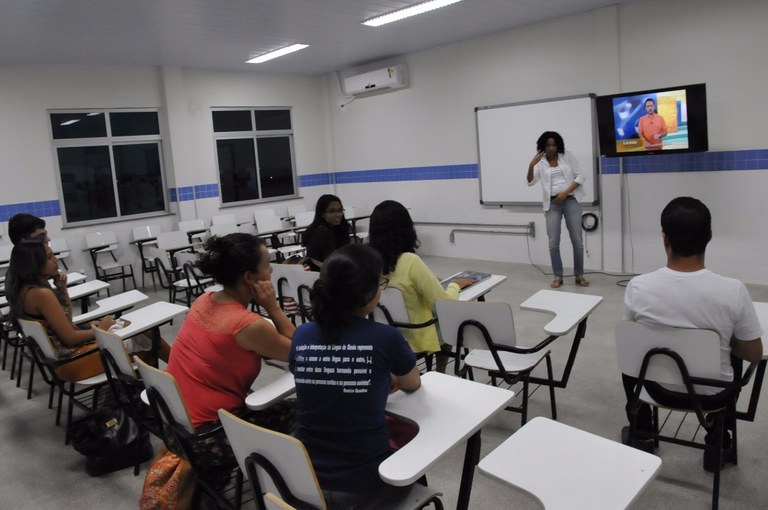 Acadêmicos devem acessar o site da Sedhast para fazer a inscrição - Foto: Imagem Ilustrativa