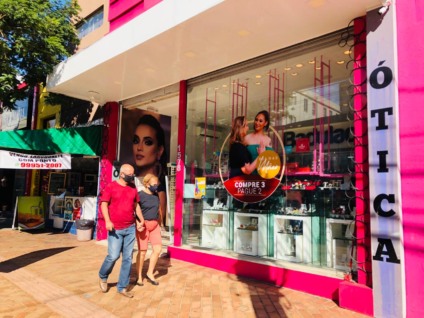Cerca de 89,8% das pessoas consideram que o presente está mais caro que em 2021 - Foto: Isabelly Melo