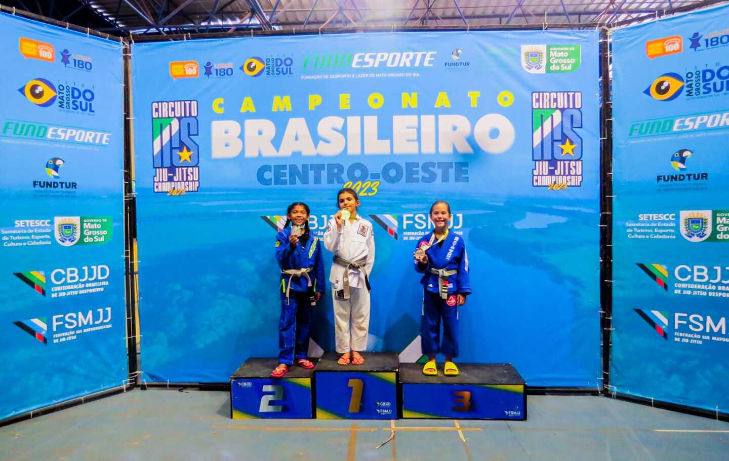 Isabela conquistou sua 1ª medalha de ouro. - Divulgação