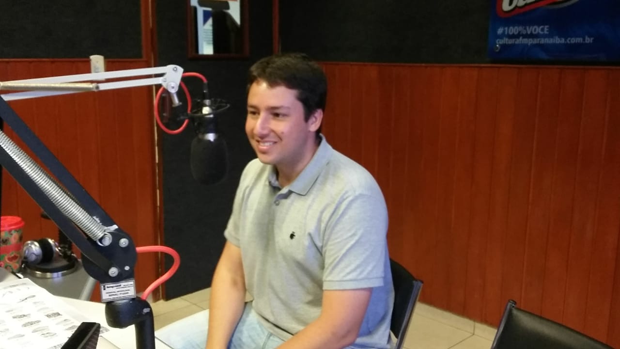 João Henrique concedeu entrevista a rádio Cultura FM 106,3 Mhz - Arquivo