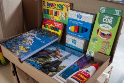 Os kits de materiais escolares estão em trâmite e devem chegar em breve - Foto: Glenda Gomes/ Semed