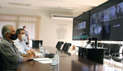 Governador de Ms e secretário de Obras durante live do Fonplata - Divulgação Portal do MS