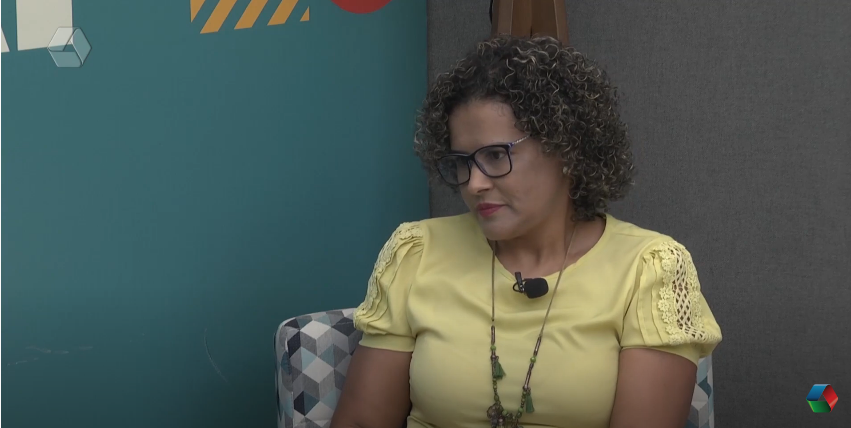 Confira a entrevista com Lourdes Neres de Souza, Diretora da escola estadual Jomap. - Reprodução/TVC HD