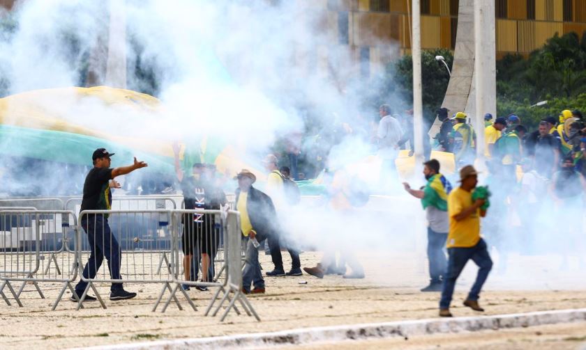 Foram liberadas 137 pessoas e mais de 800 continuam presas em Brasília. - Divulgação/Agência Brasil