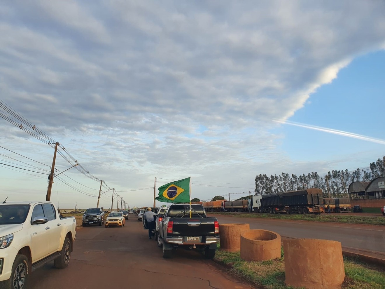 Manifestações continuam no município - Vanessa Bordin