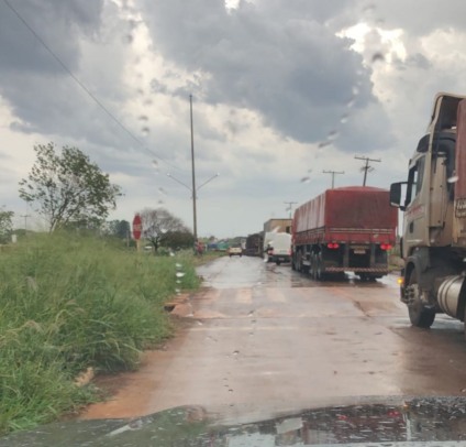 Forte chuva deixou a cidade alagada - Divulgação