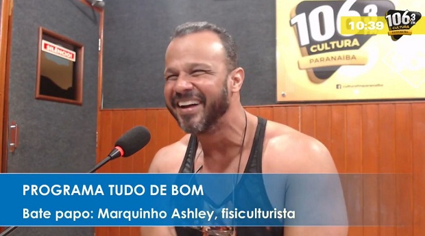 Marquinho Ashley, fisiculturista, em entrevista nos estúdios da Cultura FM Paranaíba - Arquivo/RCN67