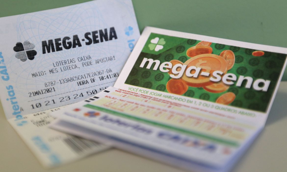 Mega-Sena pode pagar hoje R$ 38 milhões a apostadores - Agência Brasil