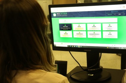 O Serviço passa a ser oferecido de forma digital através do site do Detran-MS e continuará podendo ser emitido presencialmente nas agências - Foto:Divulgação/Detran-MS