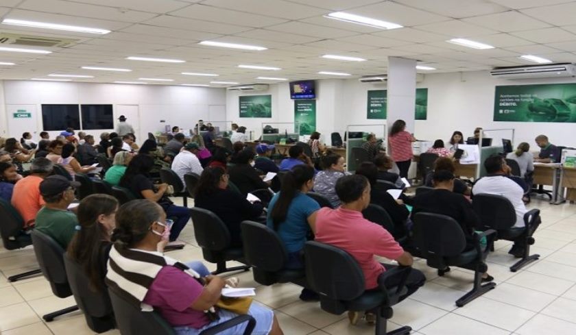 Os candidatos devem comparecer ao Detran de sua cidade com documento pessoal com foto. - Divulgação/Assessoria