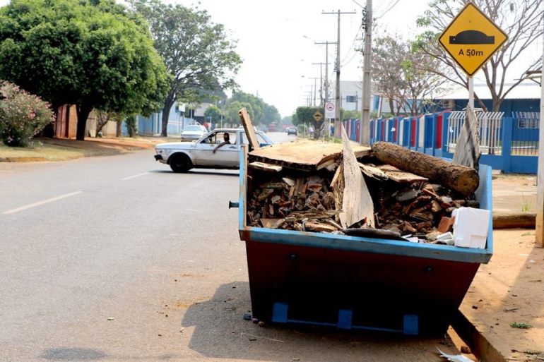 Podem ser descartados itens que possam acumular água e materiais orgânicos. - Foto: Divulgação/Assessoria