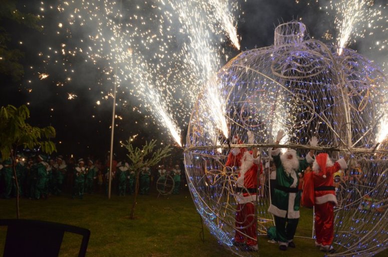 Chegada do Papai Noel e o início das luzes está previsto para acontecer às 20h. - Foto: Divulgação/Assessoria