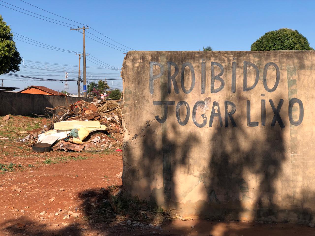 Obra está paralisada desde 2012 e segue sem previsão de término - Foto: Isabelly Melo/CBN