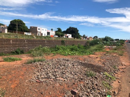 Trechos 2 e 3 foram paralisados após empreiteira abandonar a obra iniciada em 2018 - Foto: Isabelly Melo Trechos 2 e 3 foram paralisados após empreiteira abandonar a obra iniciada em 2018 - Foto: Isabelly Melo