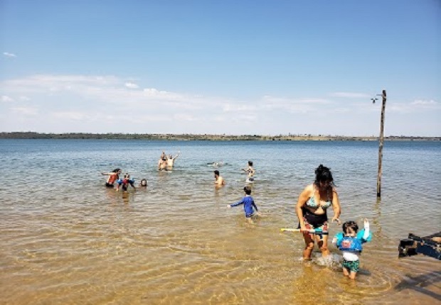 Bombeiros indica uma série de medidas preventivas em caso de afogamentos em piscinas, rios e balneários - Reprodução