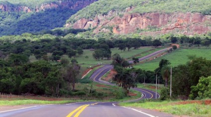 Estrada ecológica, no distrito de Piraputanga em Aquidauana - Reprodução/Governo de MS