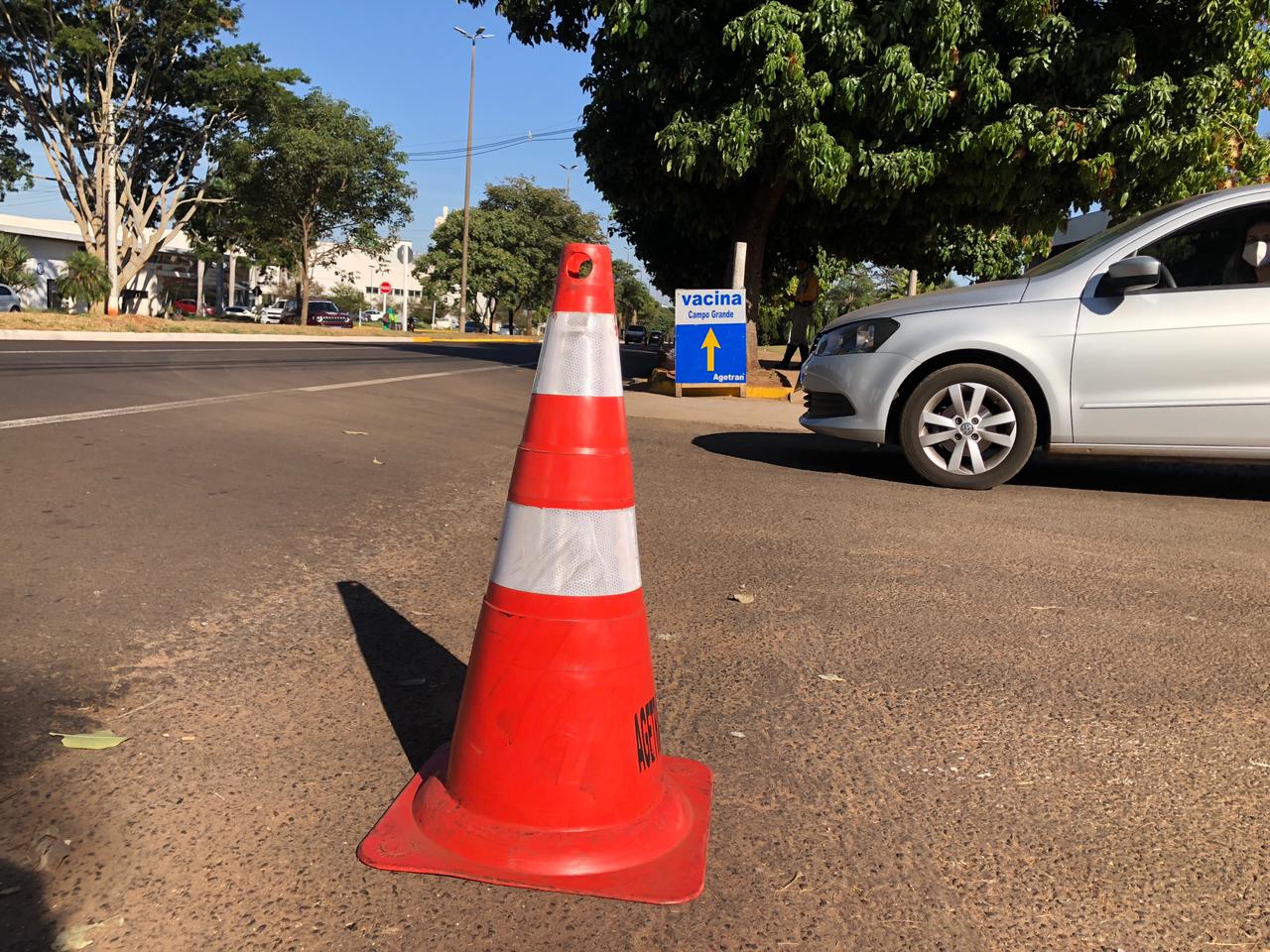 Quem tentar "furar a fila" na vacinação pode ser multado em mil reais - Foto: Isabelly Melo/CBN