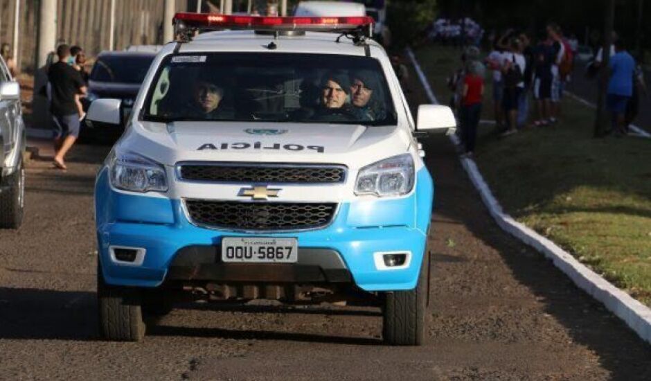 Em conversa com a vítima na Unidade de Saúde, ele relatou aos policiais que não faz ideia de quem possa ter atirado - Arquivo/JPNews