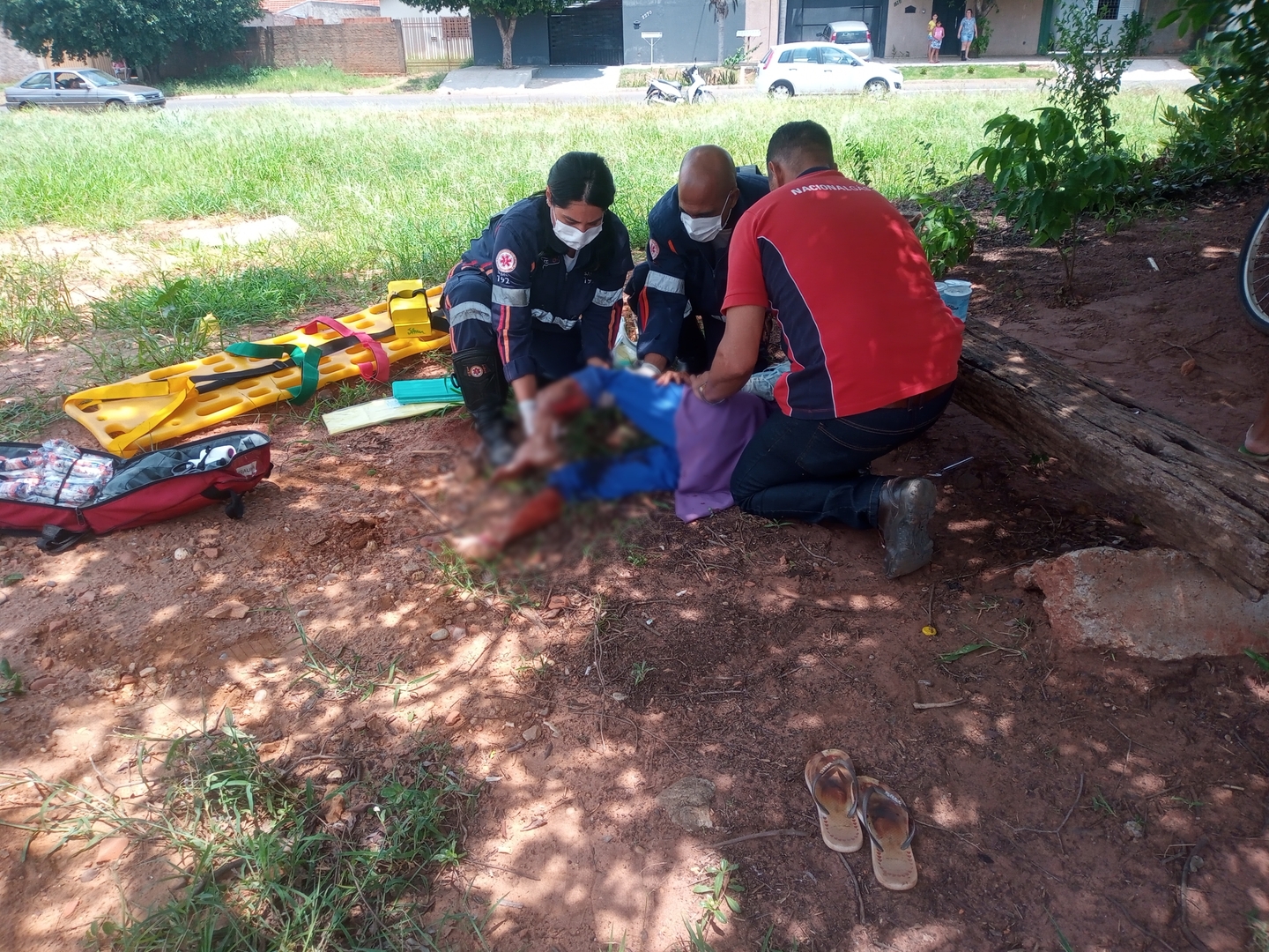 Idosa sofre fratura em duas pernas e punho após ser atropelada - Alfredo Neto/JPNews