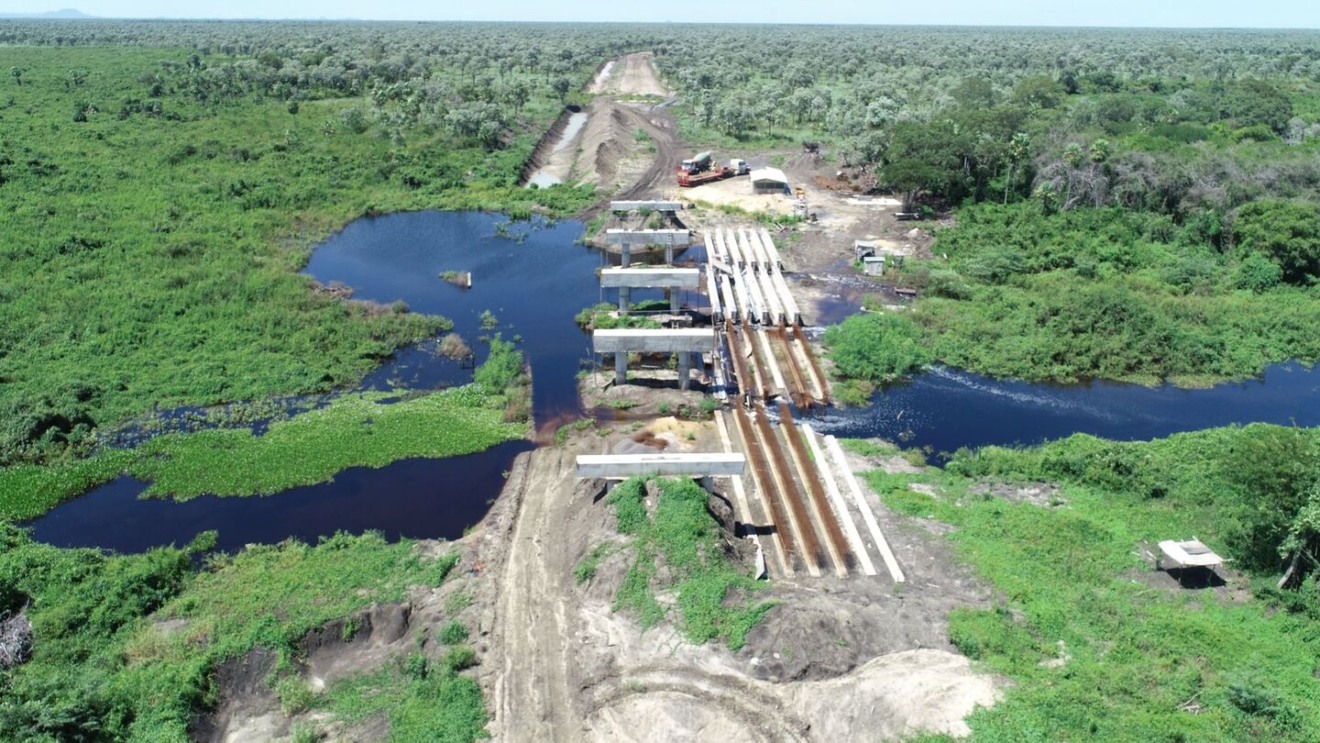 Pontes em Corumbá tinham previsão de serem finalizadas no dia 30 de março - Foto: Divulgação/Agesul