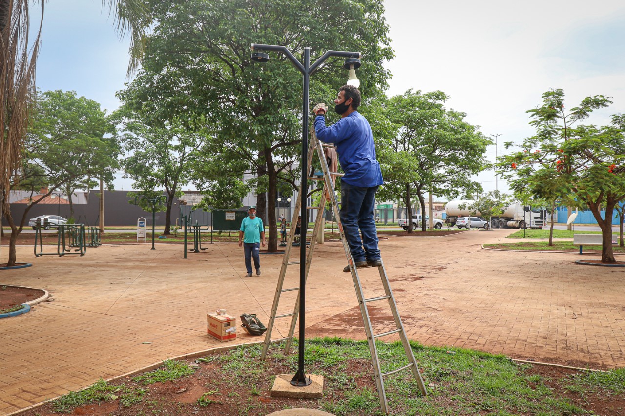 Em menos de uma semana, equipes da prefeitura fazem o segundo reparo no local - Divulgação