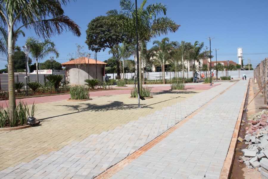 A Prefeitura de Paranaíba irá inaugurar, hoje (21), a Praça Santo Antônio - Reprodução