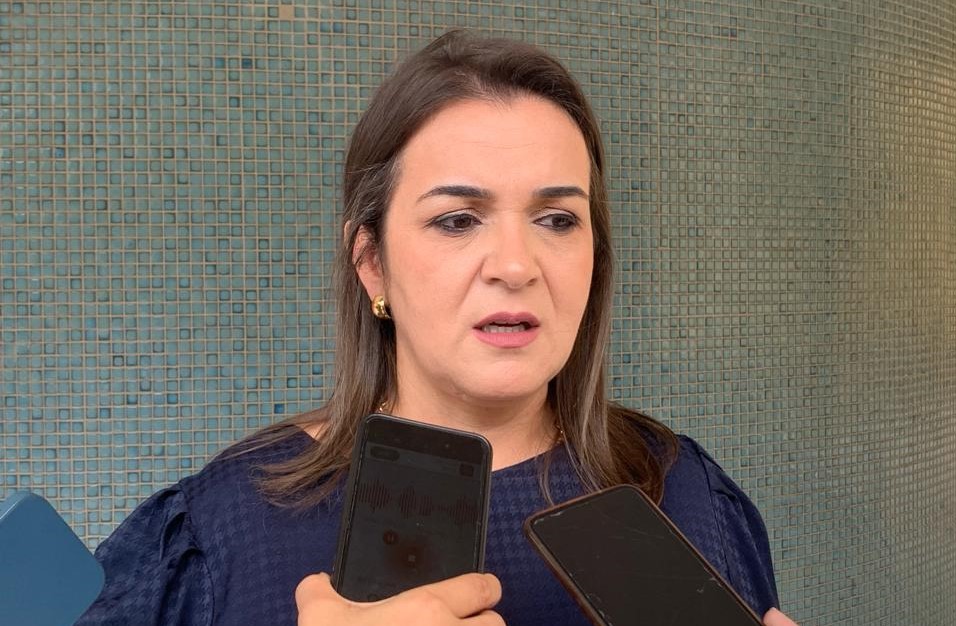 Adriane Lopes enfrenta dificuldades para que seu líder dispute a presidência da Câmara.