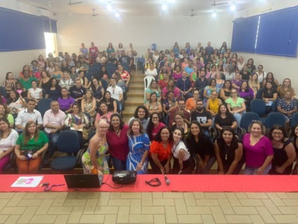O encontro teve como objetivo levar informação e partilhar saberes sobre o desenvolvimento do serviço de acolhimento - Divulgação