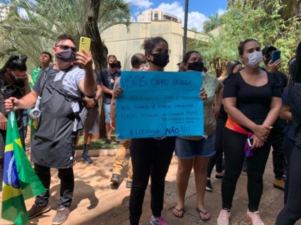 Manifestantes pediram apoio do Governo em protesto - Isabelly Melo
