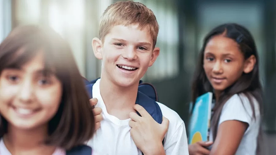 A condição afeta crianças de 8 a 14 anos em todo o Brasil e deve ser tratada com um especialista - Imagem: iStock