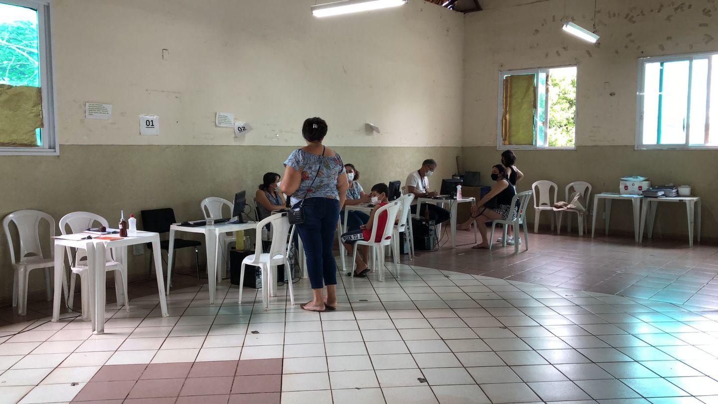 Em dia com a carteira de vacinação, Arthur disse que não concorda com quem não irá se vacinar - Foto: Isabelly Melo