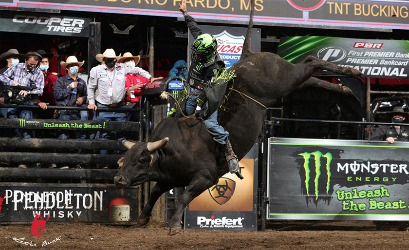 Após ter sido campeão no último final de semana, rio-pardense já tem o próximo desafio - Divulgação/PBR