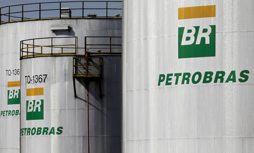 Em novembro, o preço da gasolina também teve duas altas seguidas, de 4% e 6%. - Foto: Paulo Whitaker/Reuters