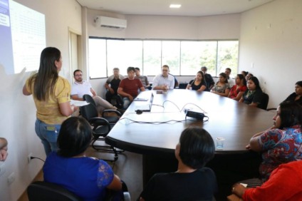 Reunião com representantes da Educação da Rede Pública Municipal de Dourados - Divulgação/Pref.Dourados