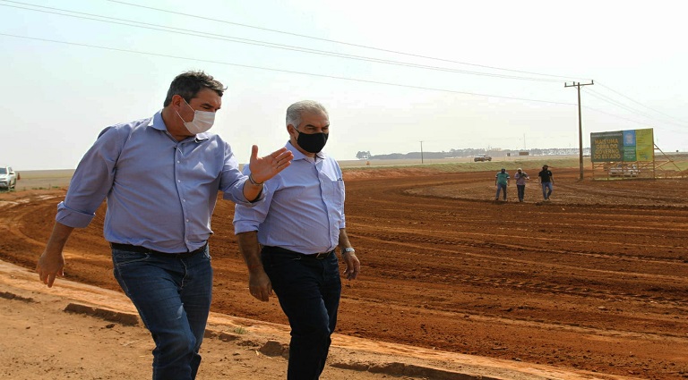 Secretário de Obras Eduardo Riedel e governador visitam obras em andamento - Saul Scharamm