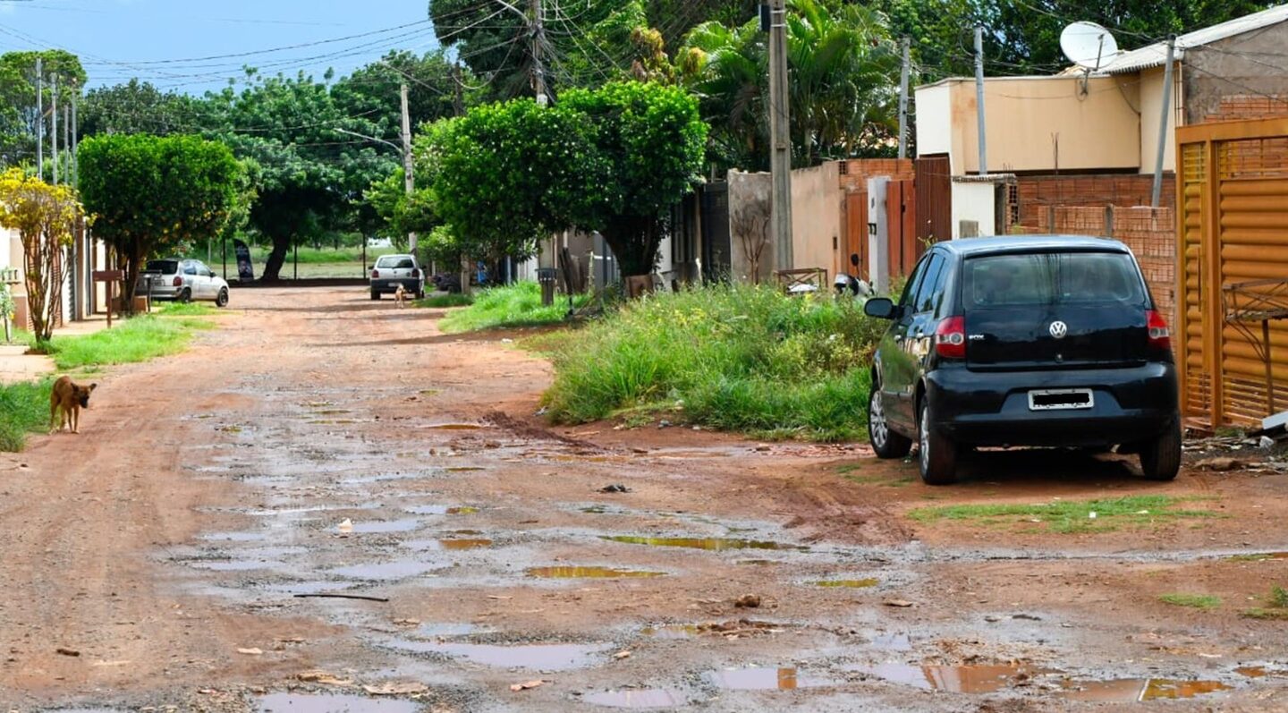 Ao total, cinco ruas receberão o serviço - Foto: Bruno Chaves/Agesul