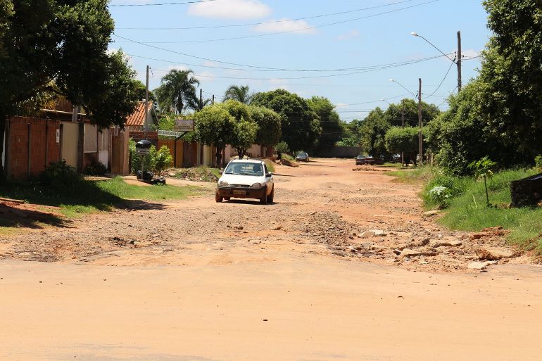 O bairro também carece de iluminação e pavimentação - Arquivo/JPNews