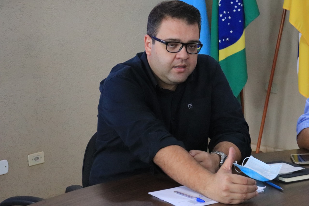 Prefeito Alan Guedes comemorou nota do município - Arquivo