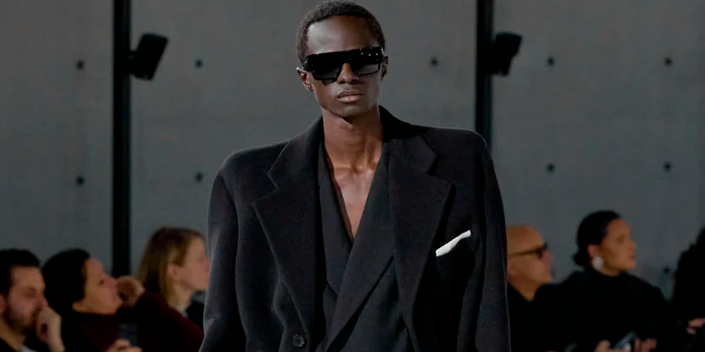 Saint Laurent apresenta inverno 23/24 - FFW