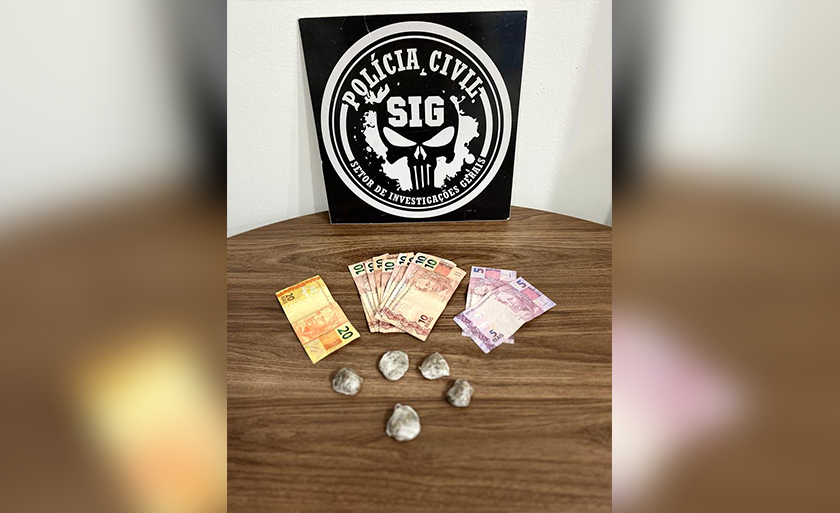 No apartamento foram encontradas diversas porções da droga prontas para comercialização - Divulgação/SIG