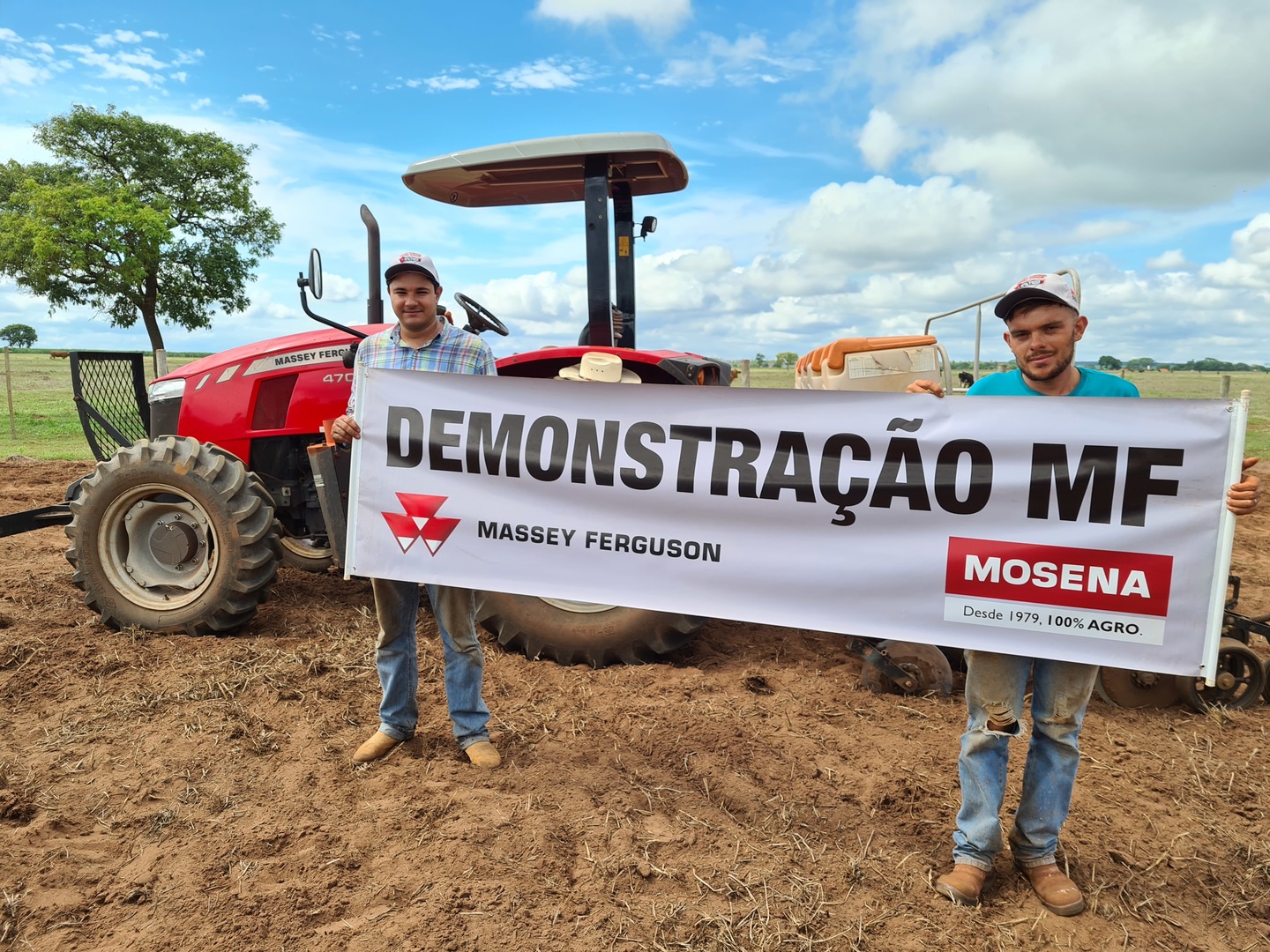 Em 35 dias de serviço, 12 associados e alcançou a marca de 104,4 ha de área plantada - Divulgação