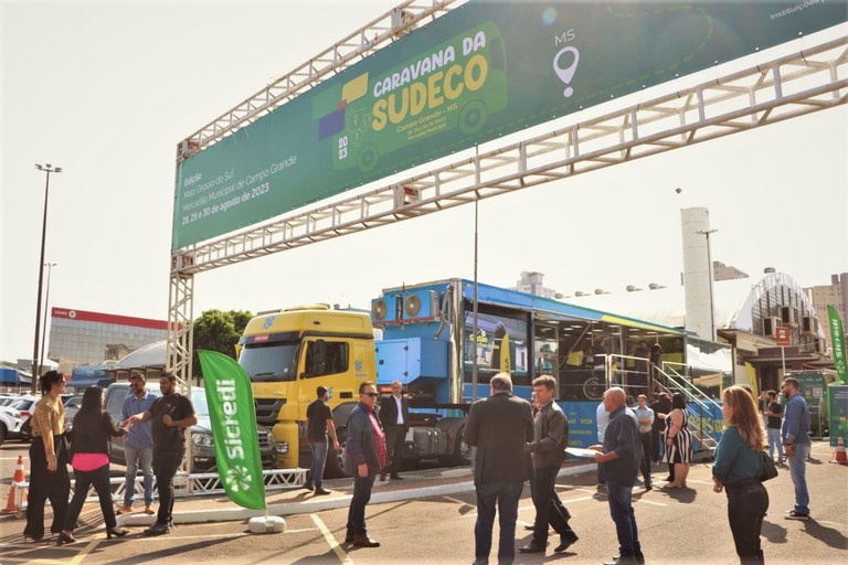 Os estandes foram montados no estacionamento do Mercado Municipal, em Campo Grande - Foto: Sudeco