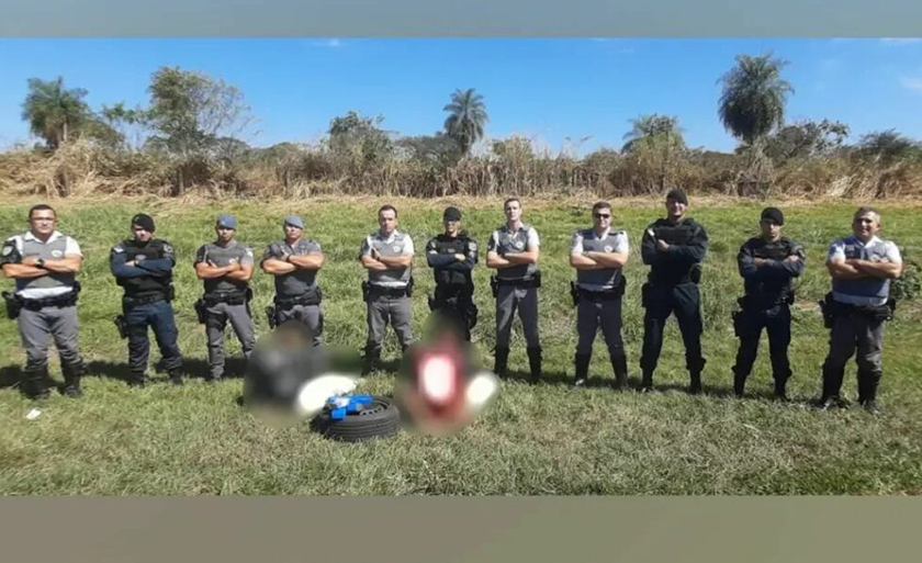 Traficantes foram presos numa ação em conjunto da Força Tática do 2°BPM e uma equipe do TOR - Divulgação/2°BPM