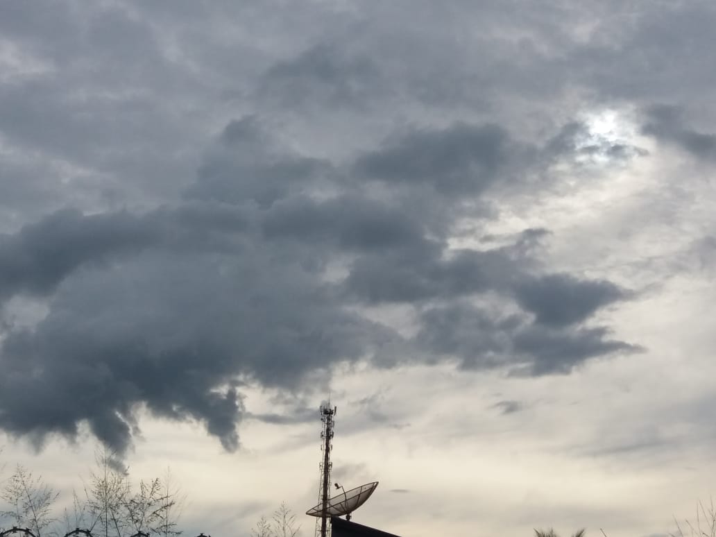 Sol entre nuvens, temperaturas elevadas e umidade do ar em queda abrem a semana em Mato Grosso do Sul - Alex Santos/JPNEWS