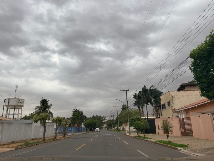 Alerta é prevê pancadas de chuva de até 100 milímetros - Tatiane Simon/JP