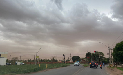 Combinação entre o calor e umidade que favorece a formação de nuvens carregadas - Israel Espíndola/Jpnews Combinação entre o calor e umidade que favorece a formação de nuvens carregadas - Israel Espíndola/Jpnews